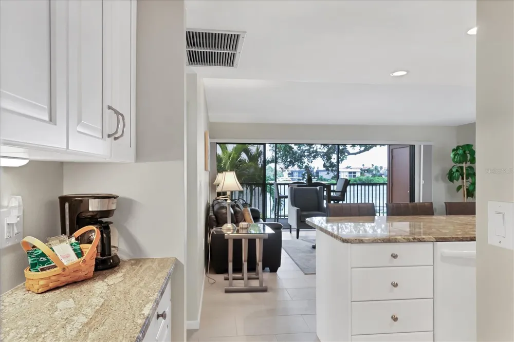 1900 COVE II PLACE #127 Sarasota, FL 34242