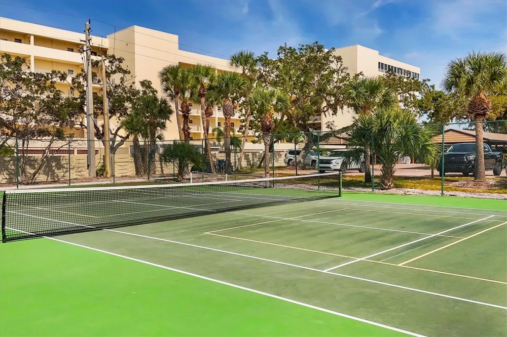 1900 COVE II PLACE #127 Sarasota, FL 34242