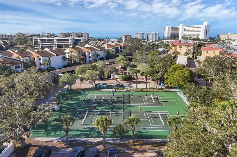 1900 COVE II PLACE #127 Sarasota, FL 34242