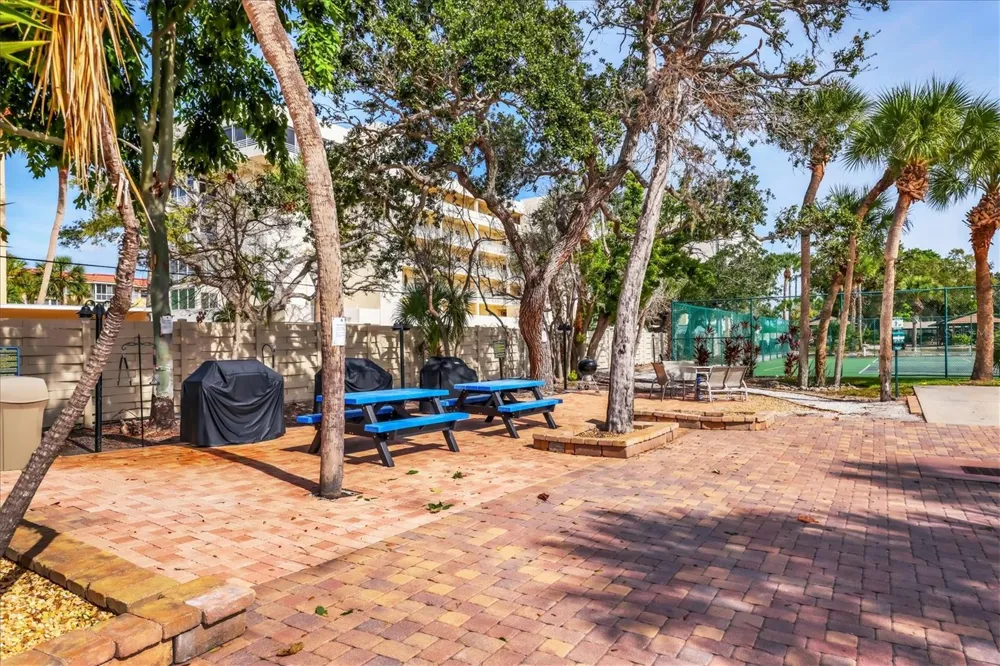 1900 COVE II PLACE #127 Sarasota, FL 34242