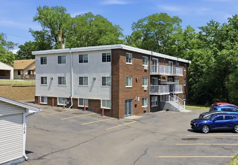 105 Park Street E