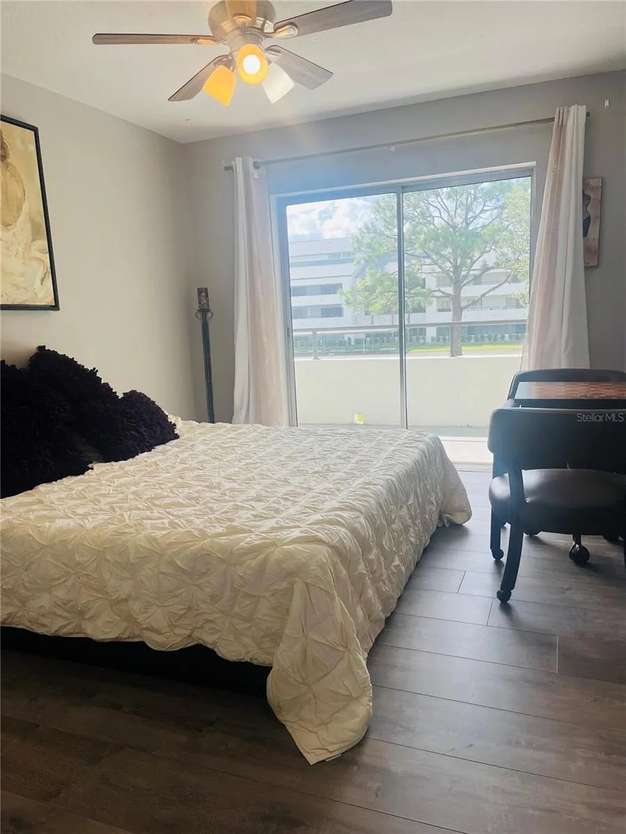 2583 COUNTRYSIDE BOULEVARD #3201 Clearwater, FL 33761