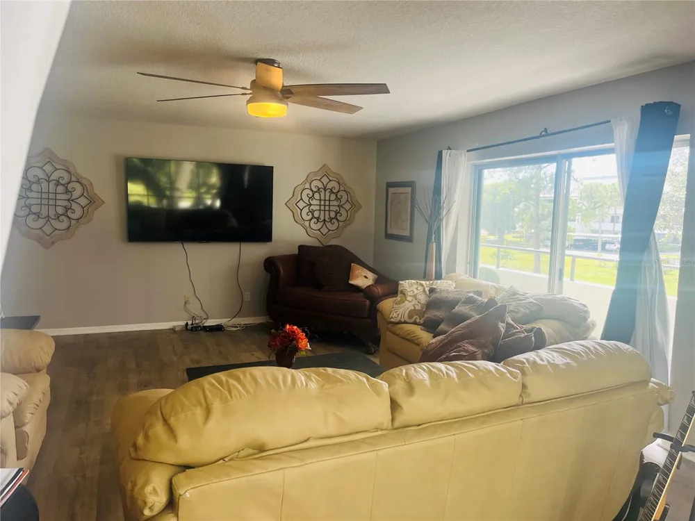 2583 COUNTRYSIDE BOULEVARD #3201 Clearwater, FL 33761