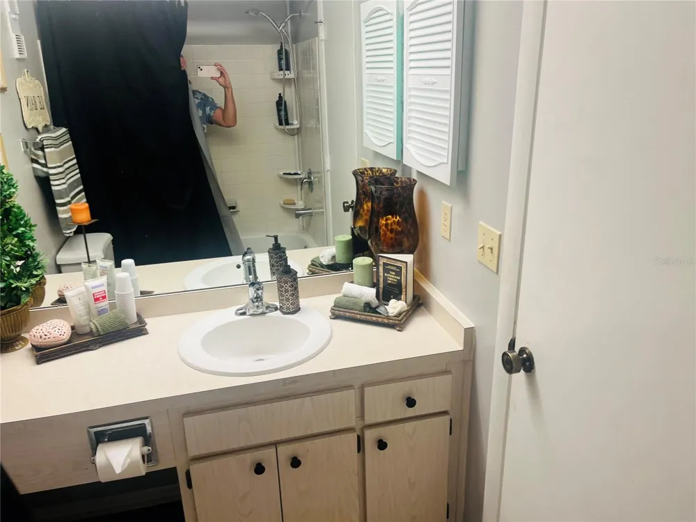 2583 COUNTRYSIDE BOULEVARD #3201 Clearwater, FL 33761