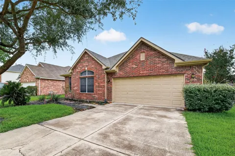 24222 Lake Path Circle