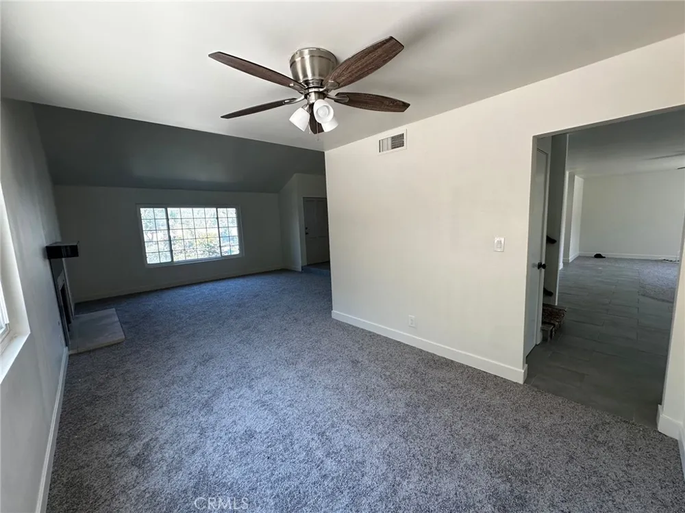 15156 Mcintyre Street Sylmar, CA 91342