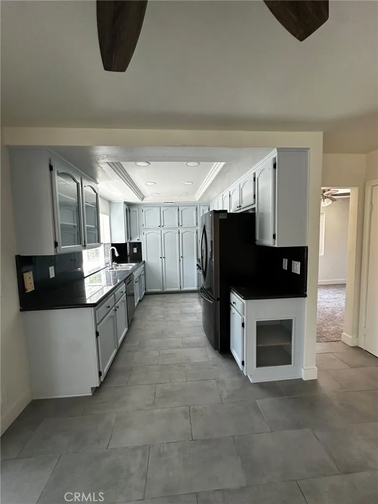 15156 Mcintyre Street Sylmar, CA 91342