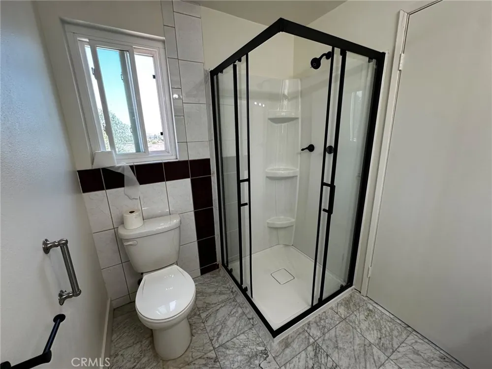15156 Mcintyre Street Sylmar, CA 91342