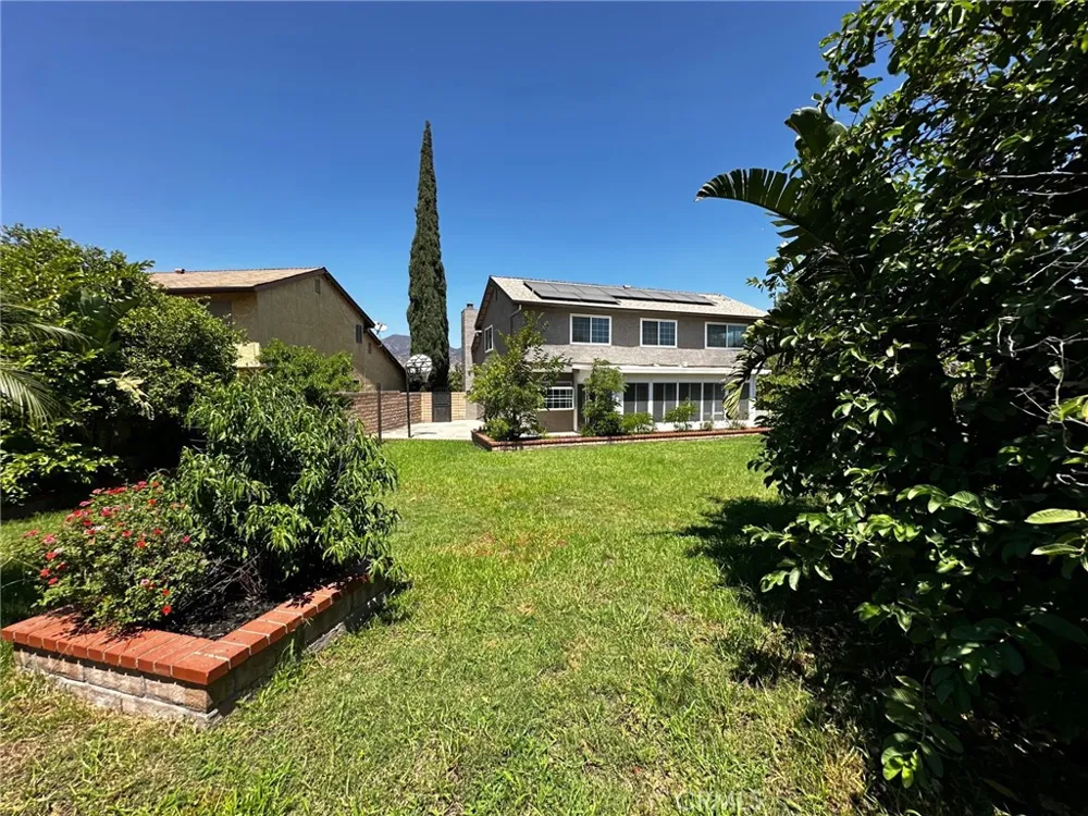 15156 Mcintyre Street Sylmar, CA 91342