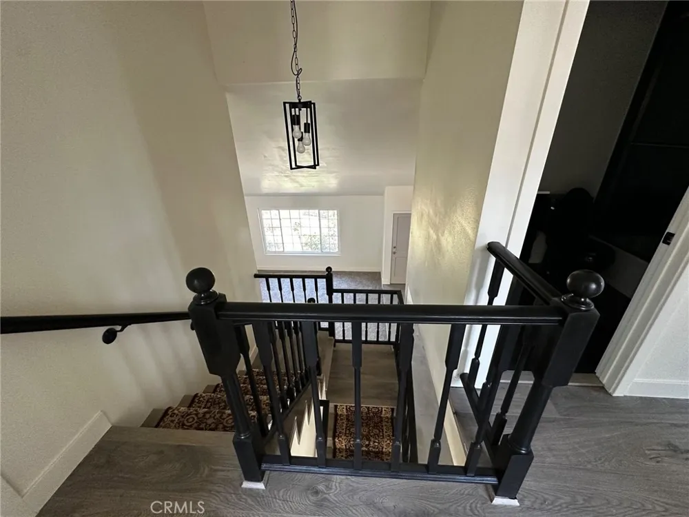 15156 Mcintyre Street Sylmar, CA 91342