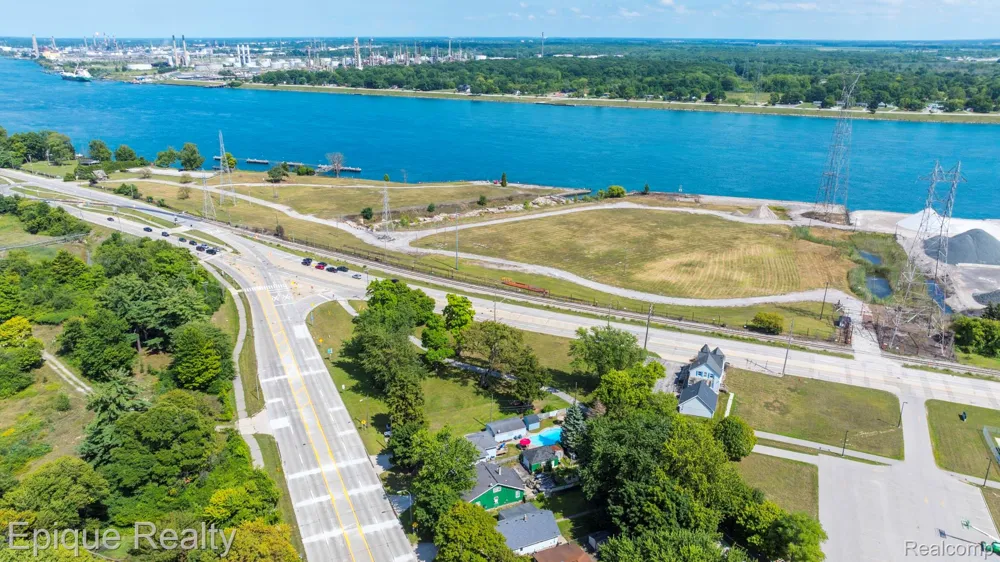 403 Gratiot Boulevard Marysville City, MI 48040