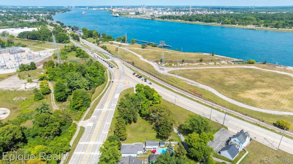 403 Gratiot Boulevard Marysville City, MI 48040