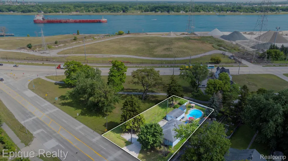 403 Gratiot Boulevard Marysville City, MI 48040