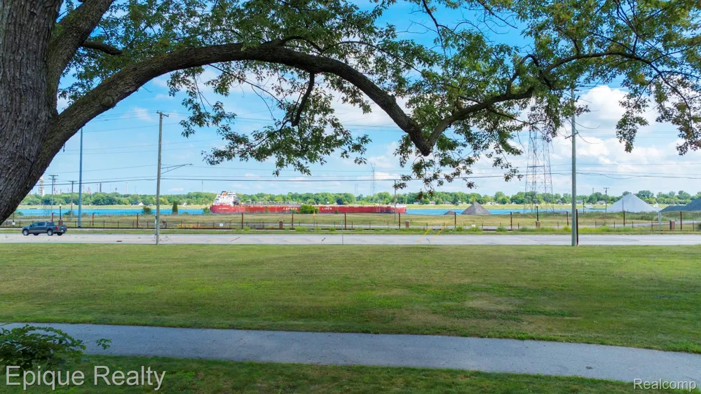 403 Gratiot Boulevard Marysville City, MI 48040
