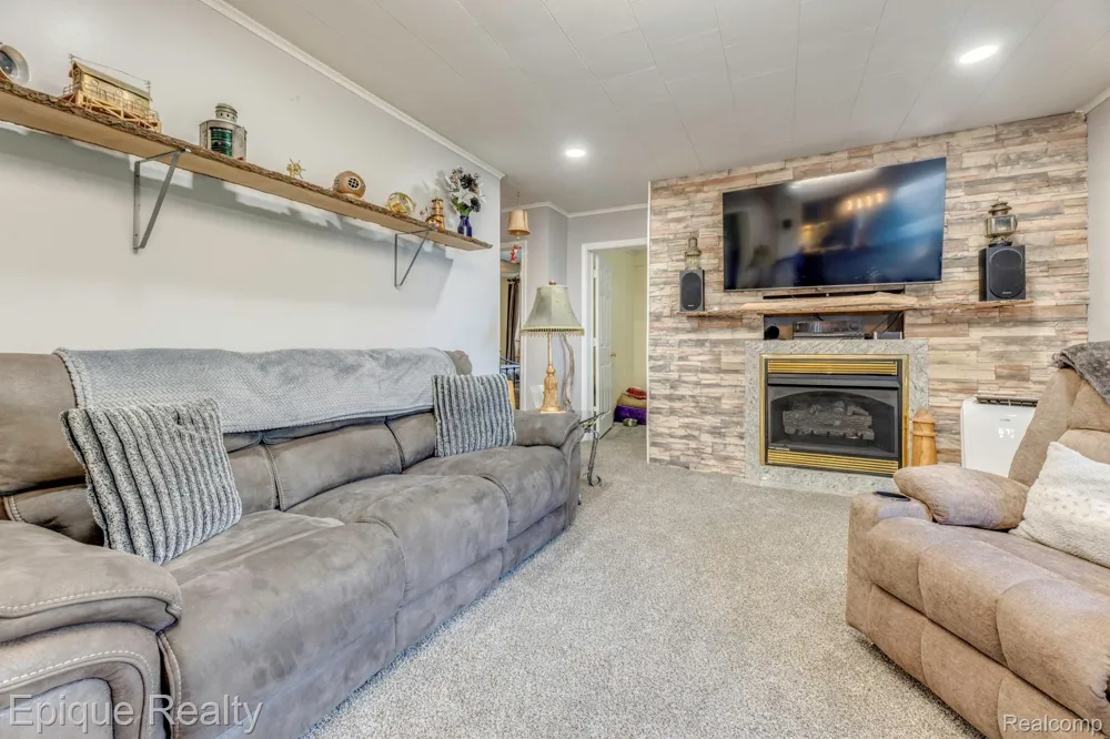 403 Gratiot Boulevard Marysville City, MI 48040