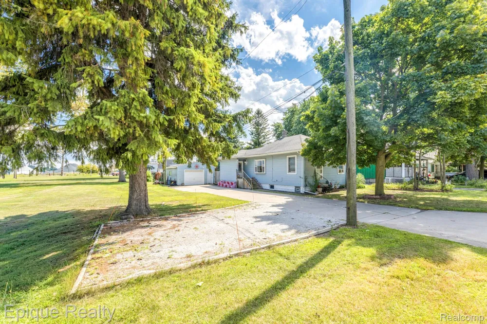 403 Gratiot Boulevard Marysville City, MI 48040