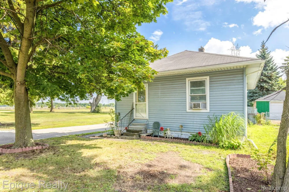 403 Gratiot Boulevard Marysville City, MI 48040