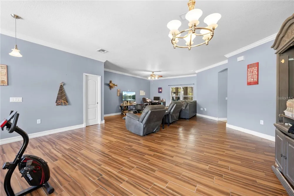 13040 QUIGLEY AVENUE Weeki Wachee, FL 34614