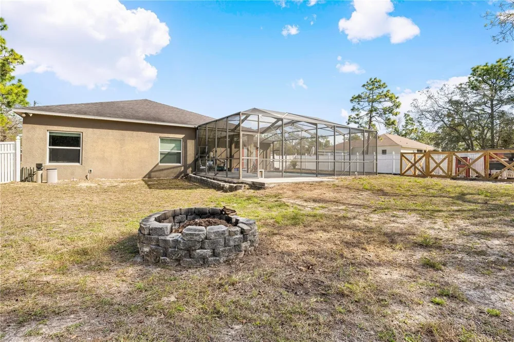 13040 QUIGLEY AVENUE Weeki Wachee, FL 34614