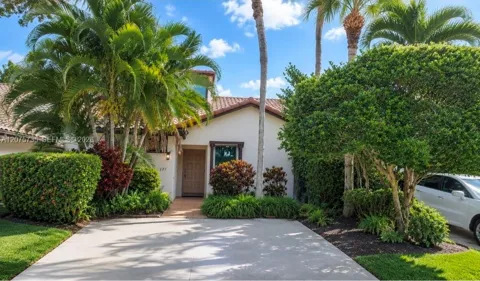 6777 Tiburon Cir