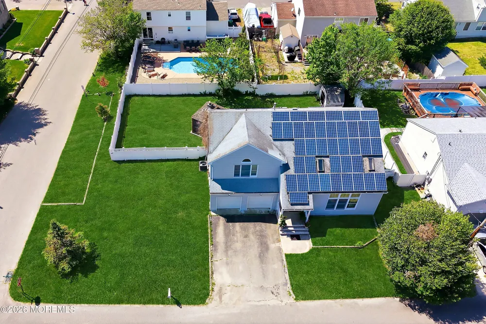 1548 Longboat Avenue Beachwood, NJ 08722