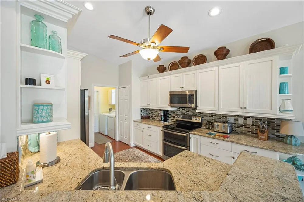 1742 Marsh RUN Naples, FL 34109