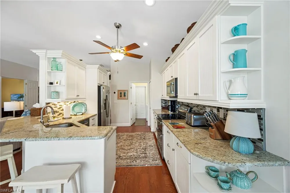 1742 Marsh RUN Naples, FL 34109