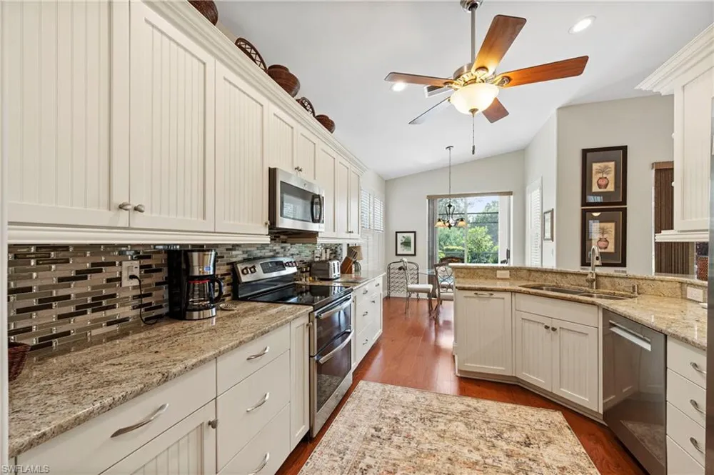 1742 Marsh RUN Naples, FL 34109