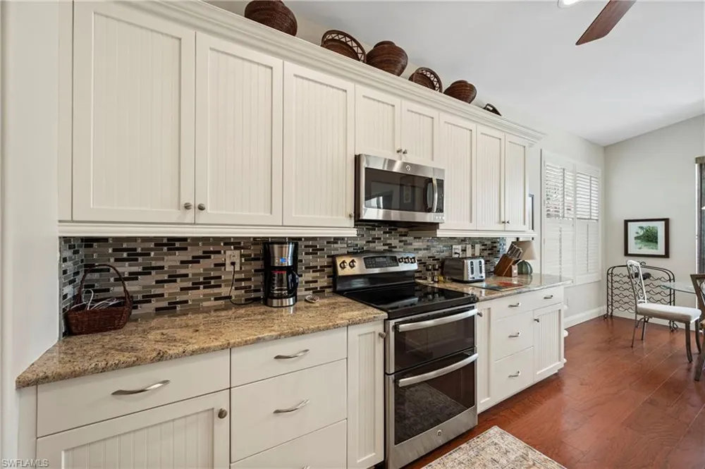 1742 Marsh RUN Naples, FL 34109