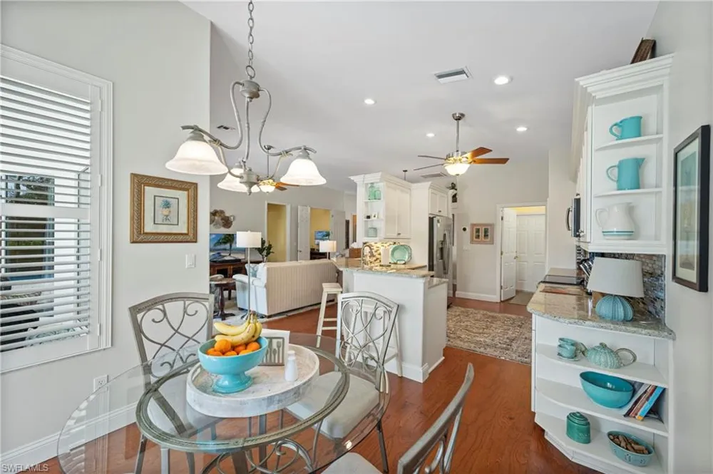 1742 Marsh RUN Naples, FL 34109