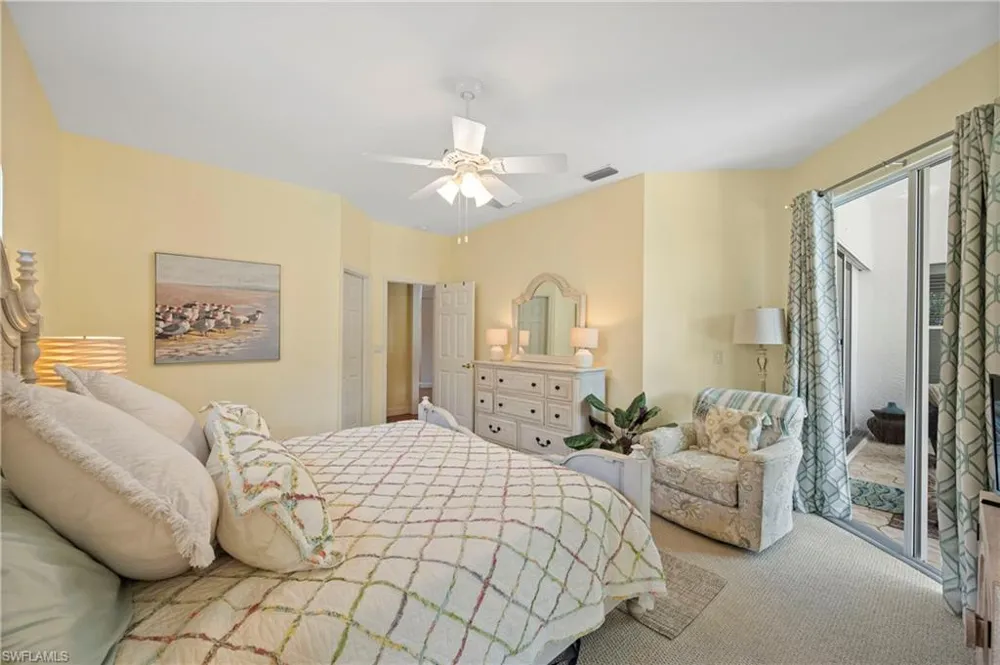 1742 Marsh RUN Naples, FL 34109