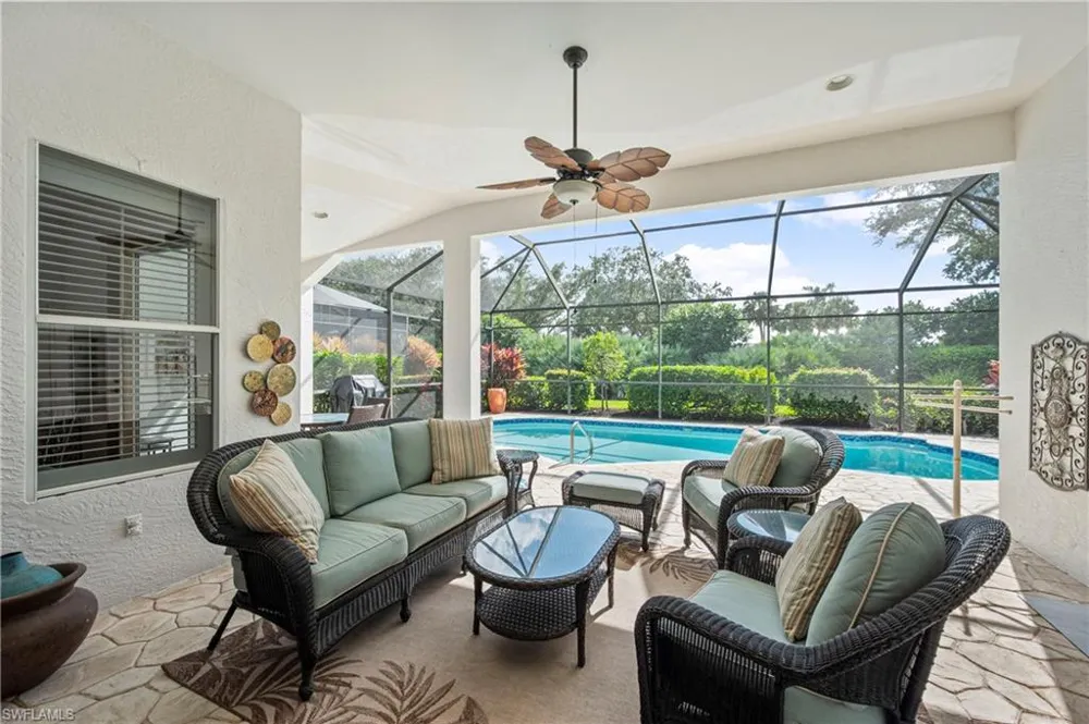 1742 Marsh RUN Naples, FL 34109