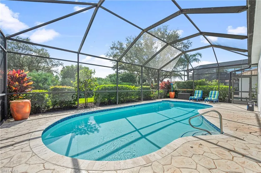 1742 Marsh RUN Naples, FL 34109