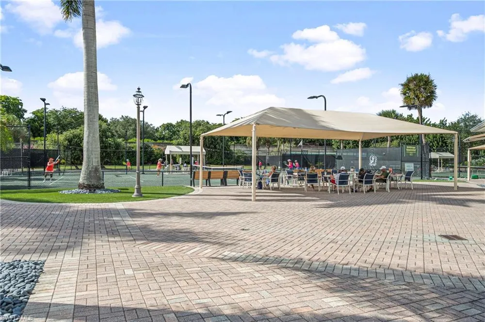 1742 Marsh RUN Naples, FL 34109