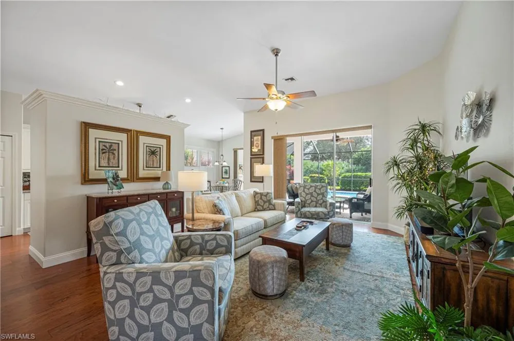 1742 Marsh RUN Naples, FL 34109