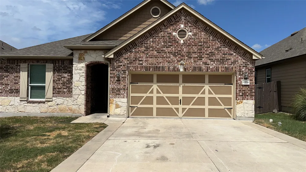 13904 Lyndon B Johnson Street Manor, TX 78653