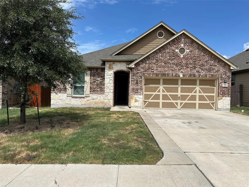 13904 Lyndon B Johnson Street Manor, TX 78653