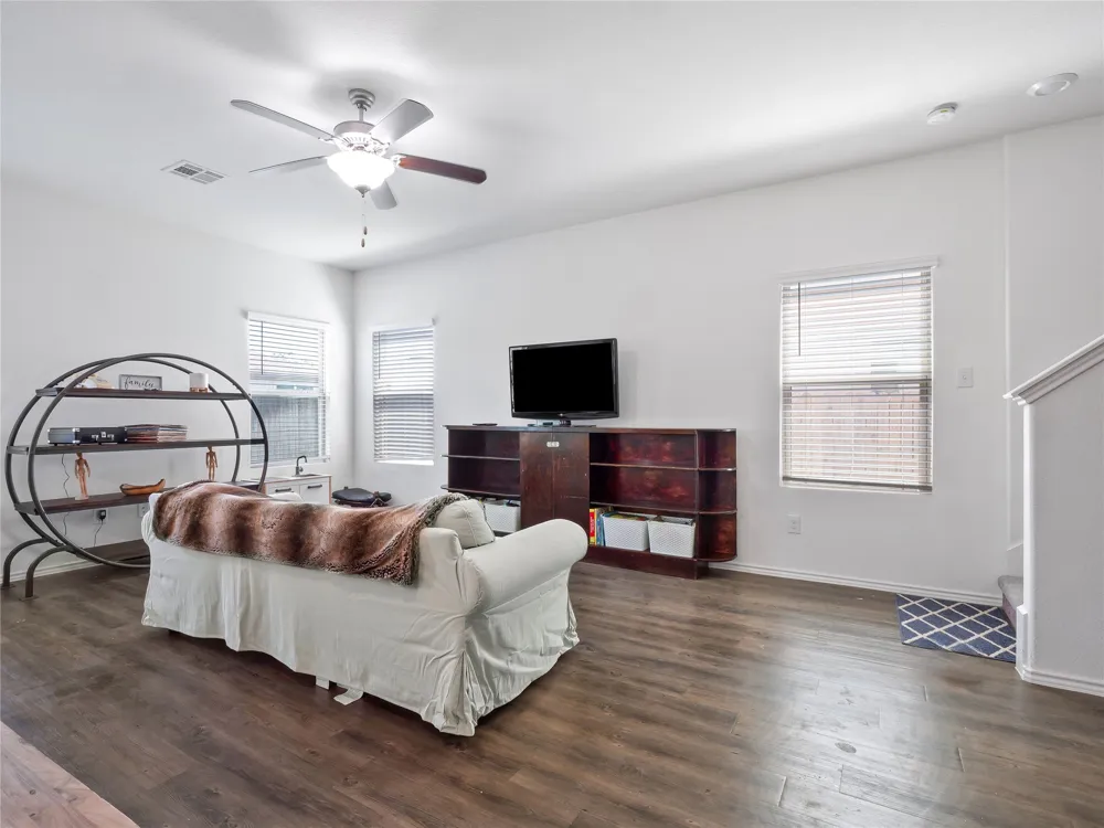 109 Comet Drive Jarrell, TX 76537