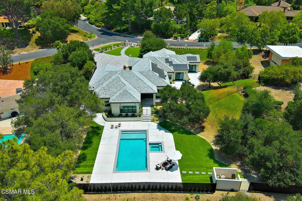 395 Sherwood Court Thousand Oaks, CA 91361