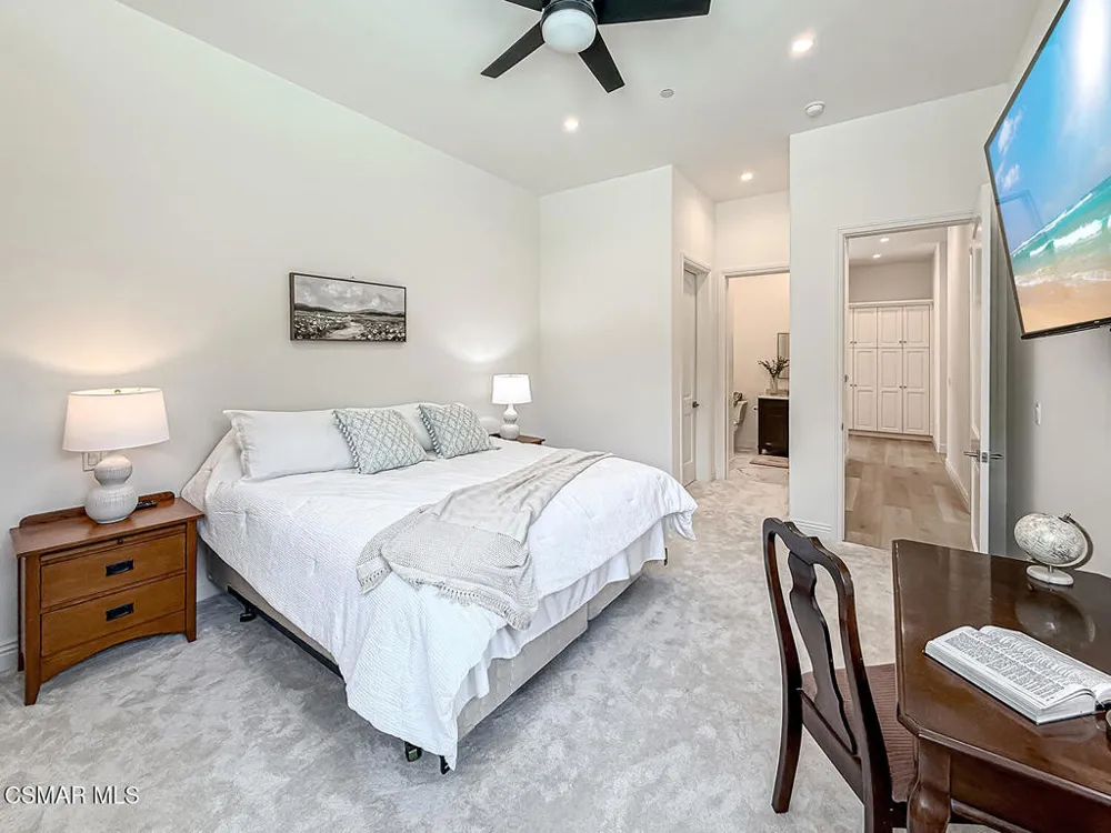 395 Sherwood Court Thousand Oaks, CA 91361