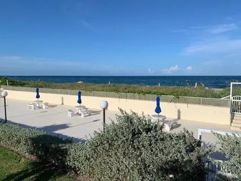 2565 S Ocean 2060 Boulevard #2060
