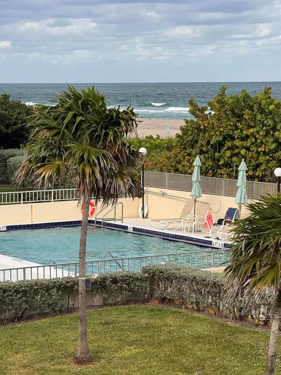 2565 S Ocean 2060 Boulevard #2060 Palm Beach, FL 33480