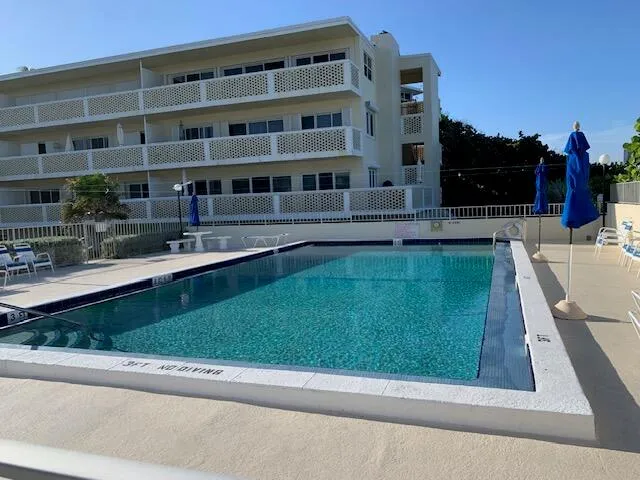 2565 S Ocean 2060 Boulevard #2060 Palm Beach, FL 33480