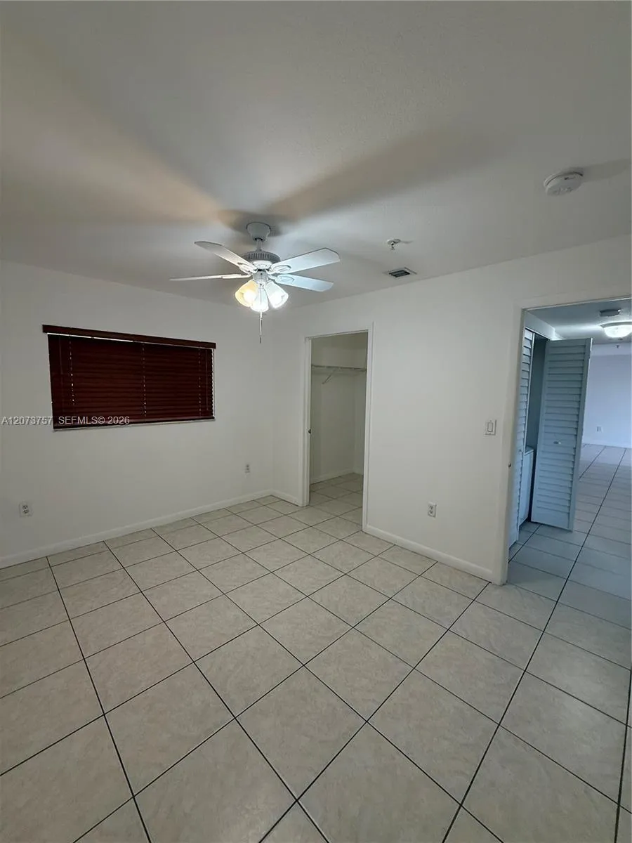 21 E 3rd St #507 Hialeah, FL 33010