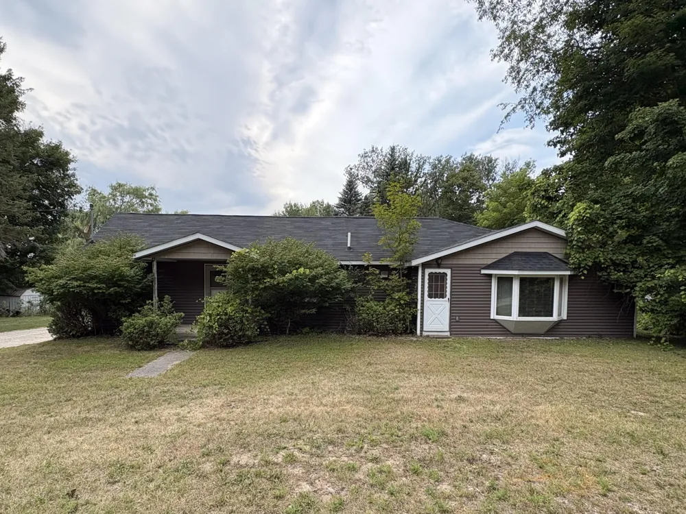 807 Josephine Street East Jordan City, MI 49727