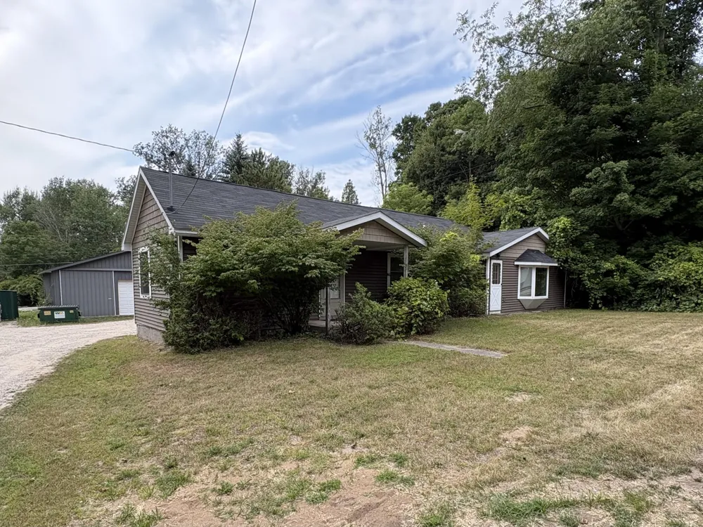 807 Josephine Street East Jordan City, MI 49727