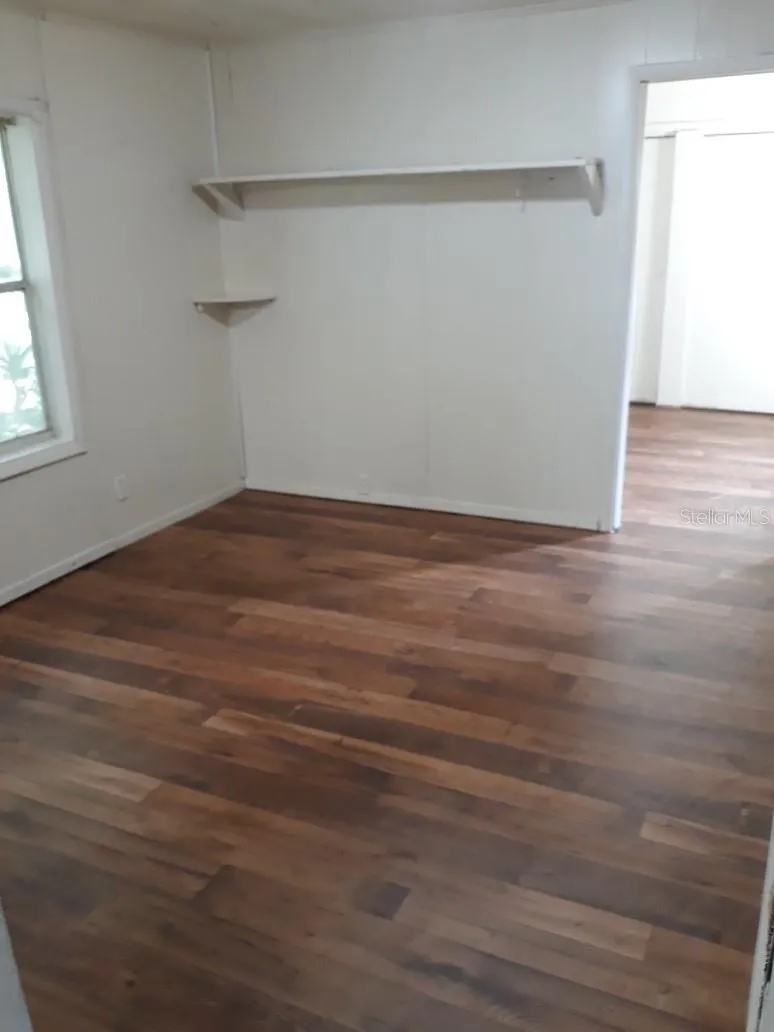403 WALNUT STREET Auburndale, FL 33823
