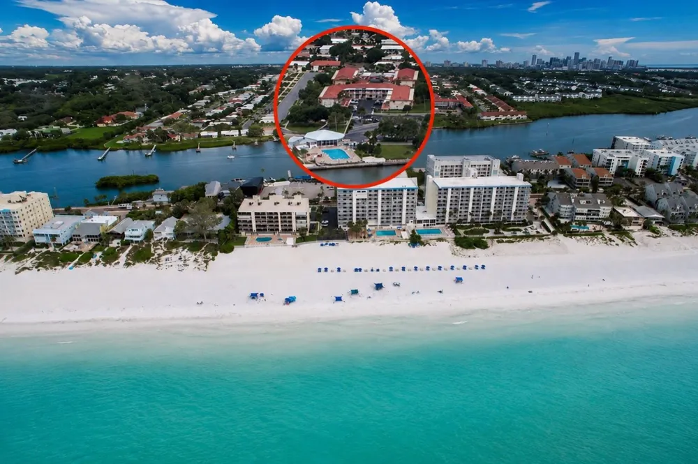 10351 REGAL DRIVE #5 Largo, FL 33774