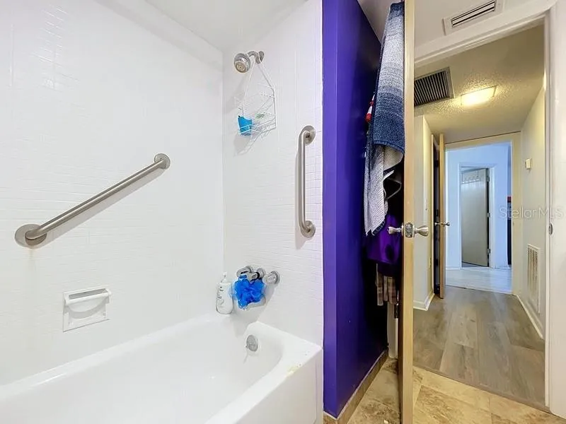 10351 REGAL DRIVE #5 Largo, FL 33774