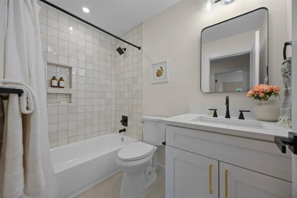705 Campbell Street Lockhart, TX 78644